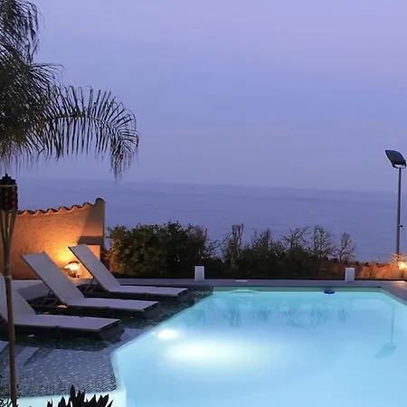 Casa De Lujo Frente Al Mar Holiday home
